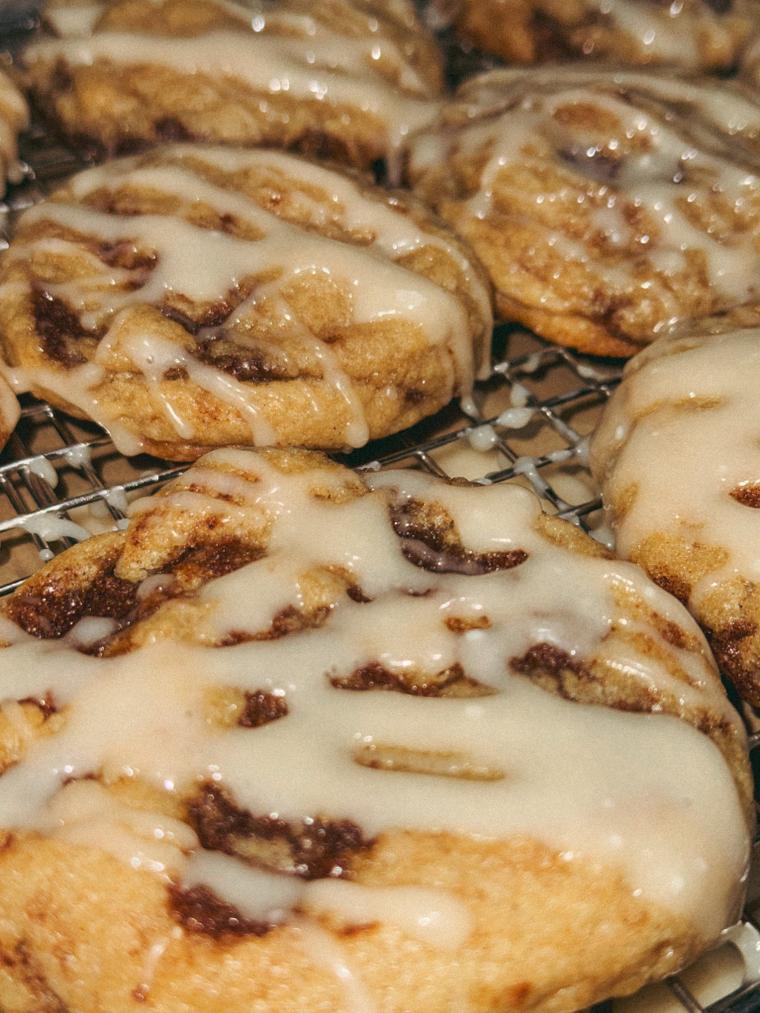 Cinnamon Roll Cookies -6ct