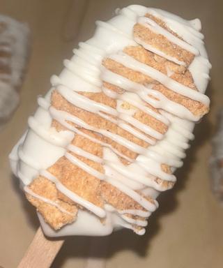 Cinnamon Toast Crunch Cake Pop