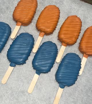Funfetti Cake Pops (Set of 8)