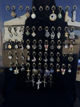 Pendants 