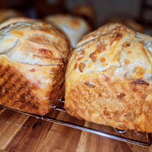 Roasted Garlic, Rosemary, and Parmesan Sourdough 